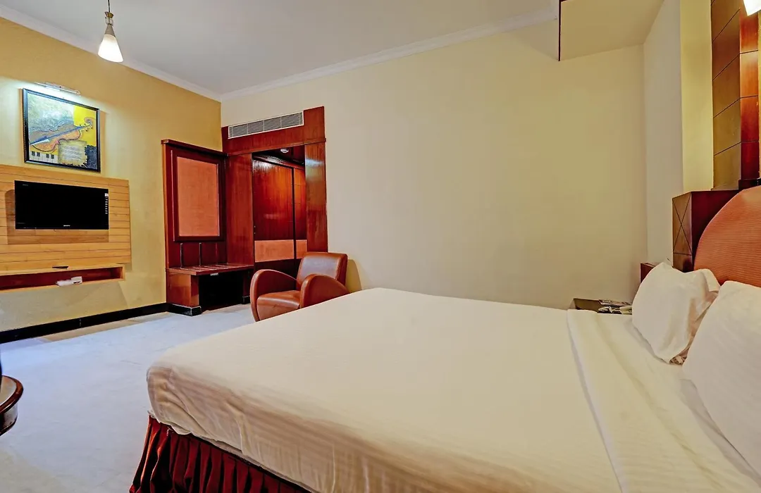 Hotel Vista Premium Tark A Family Hotel Near Igi Airport Delhi-1