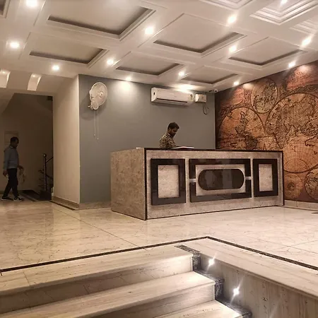 Hotel Vista Premium Tark A Family Hotel Near Igi Airport Delhi-3